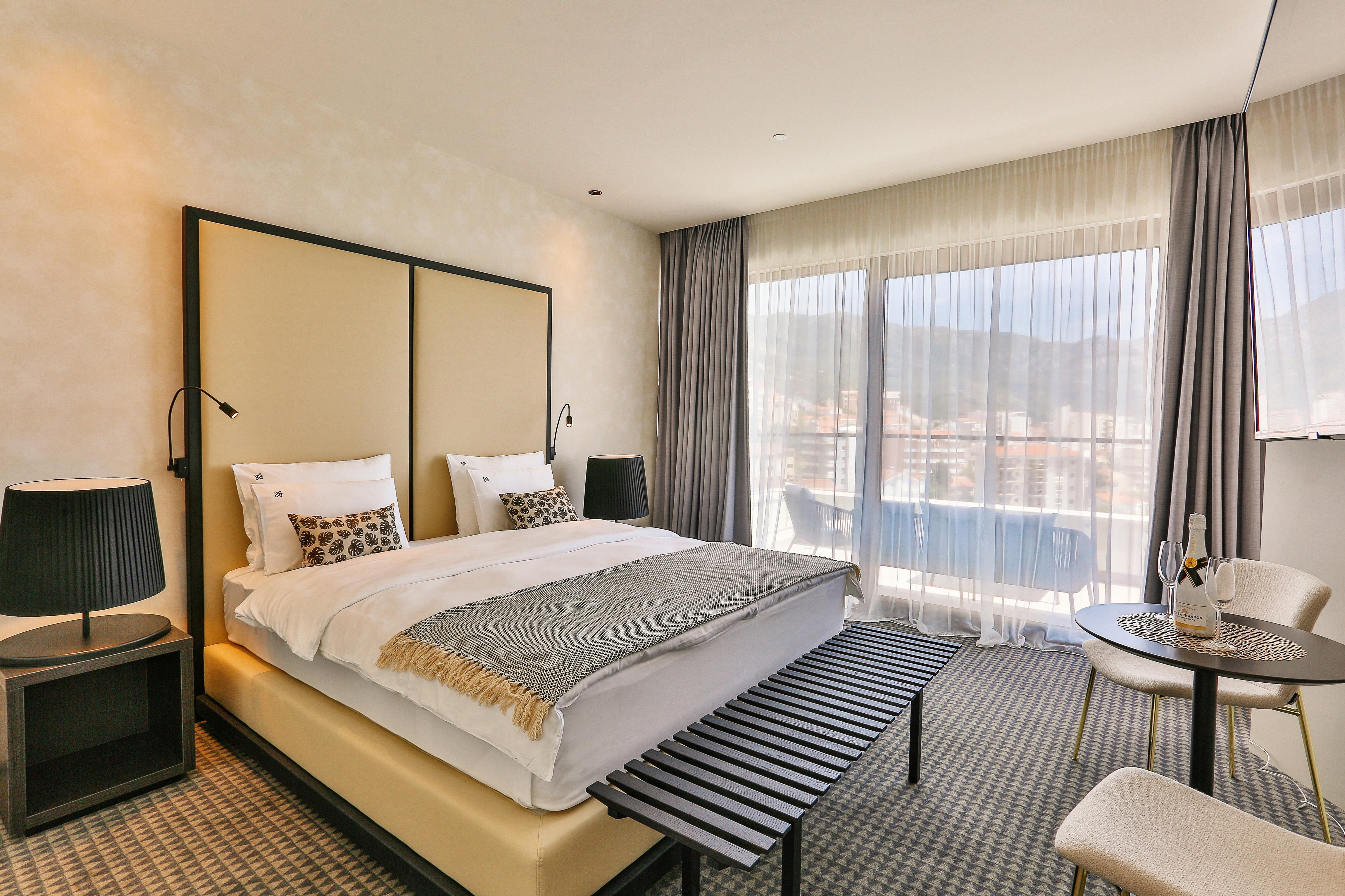 Hotel Kalos Будва Екстериор снимка