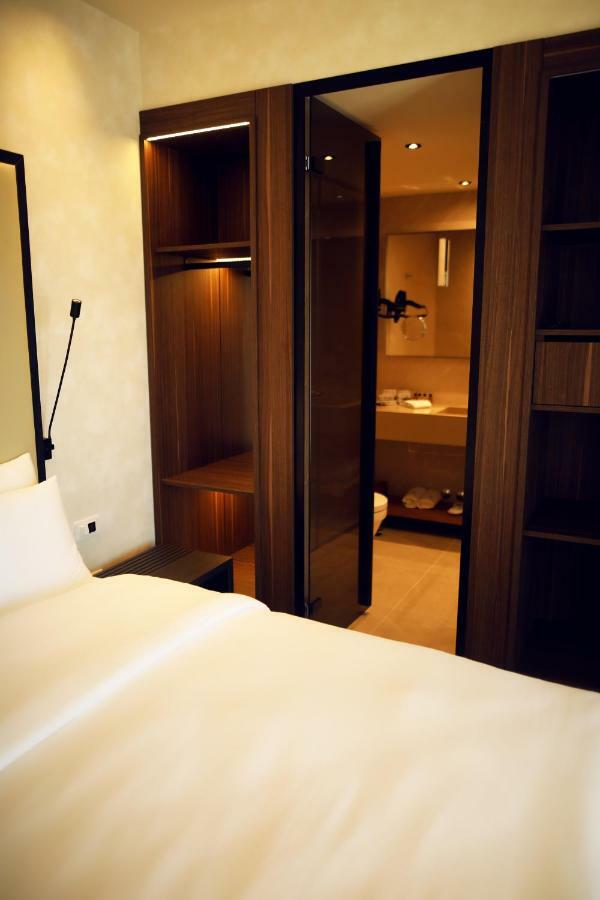 Hotel Kalos Будва Екстериор снимка